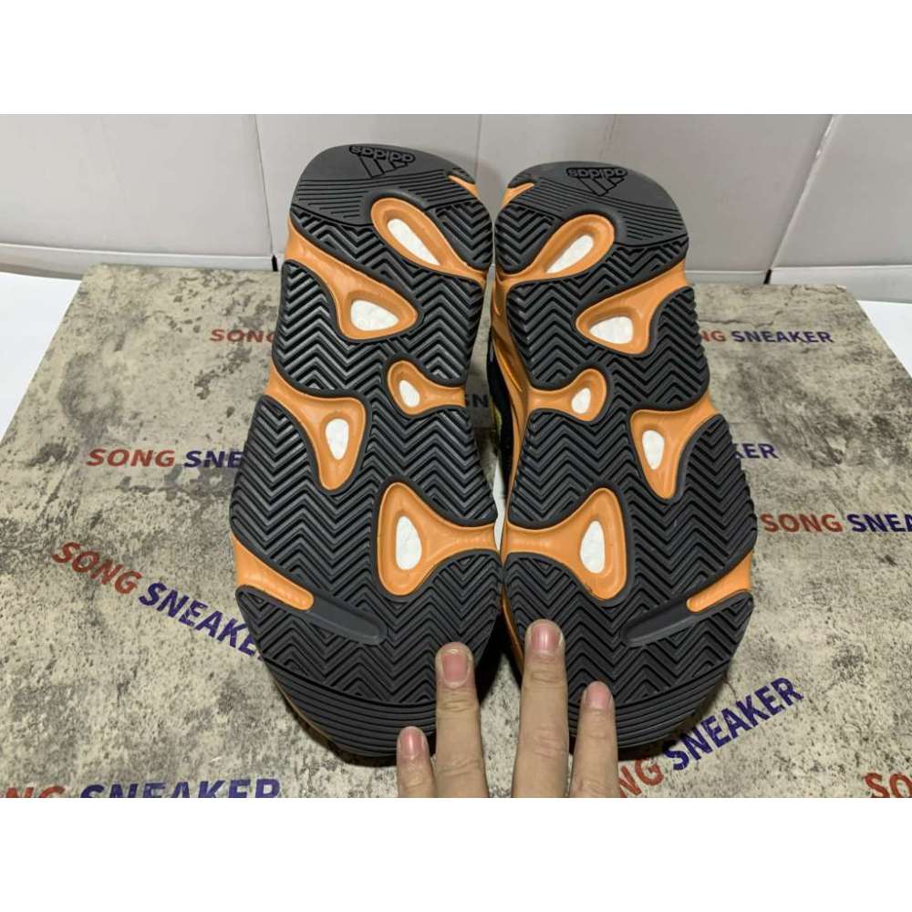 Yeezy Boost 700 SUN GZ6984