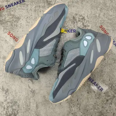 Yeezy Boost 700 Teal Blue FW2499 01