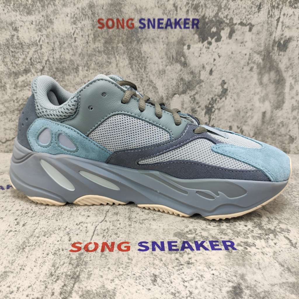 Yeezy Boost 700 Teal Blue FW2499