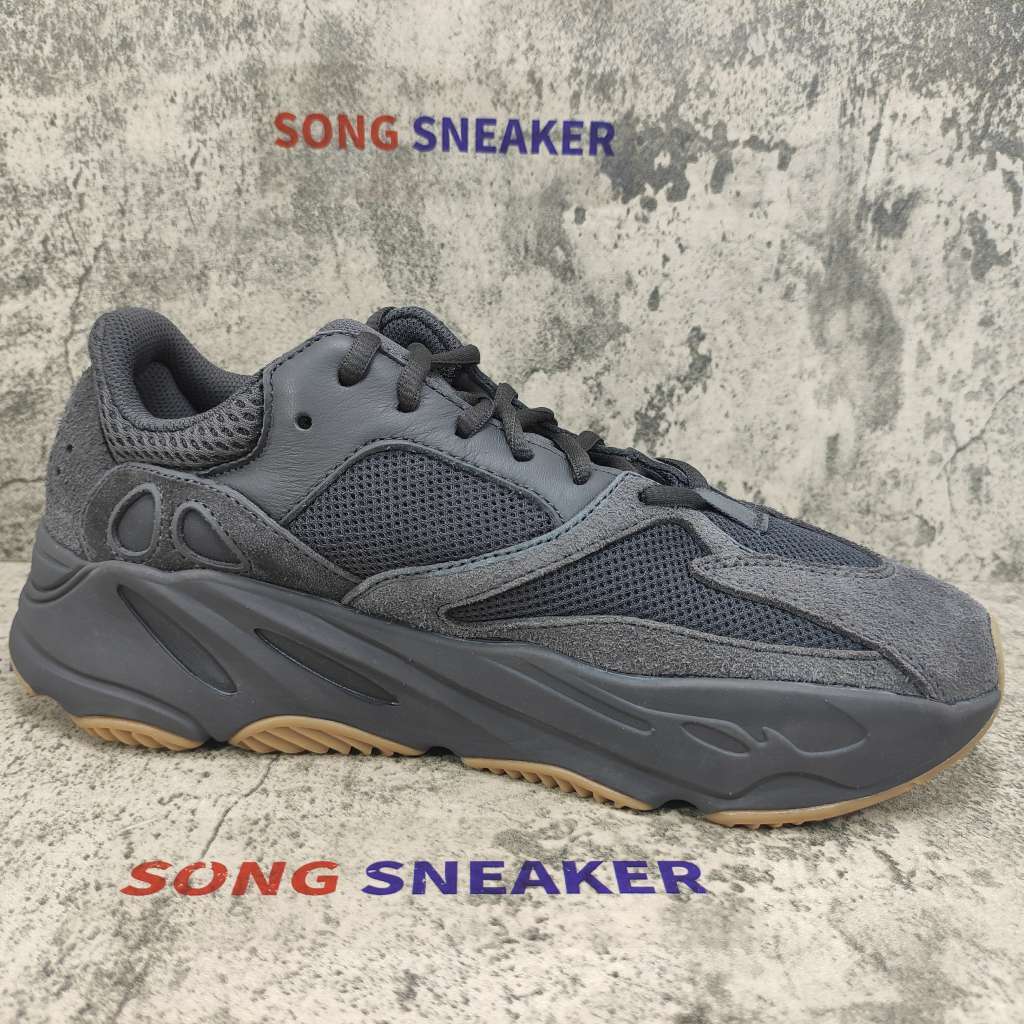 Yeezy Boost 700 Utility Black FV5304