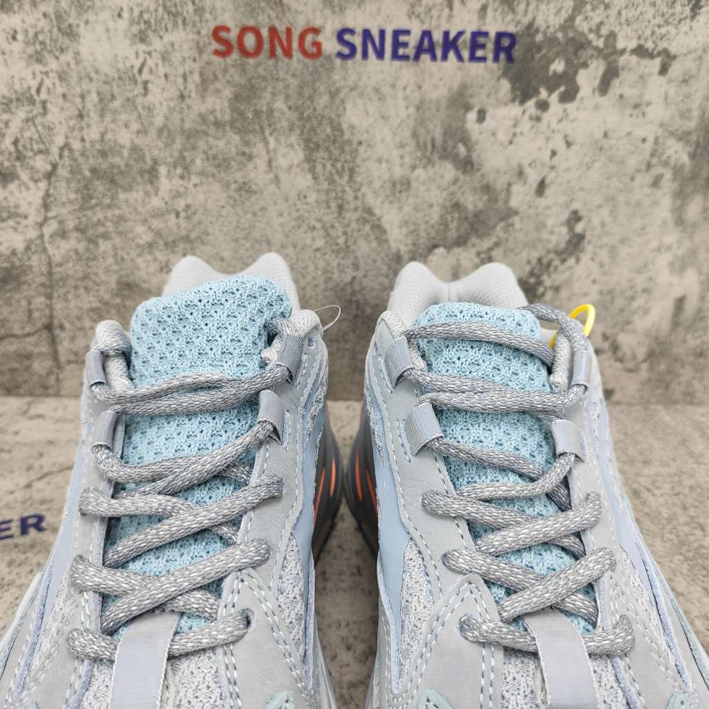 Yeezy Boost 700 V2 Inertia FW2549