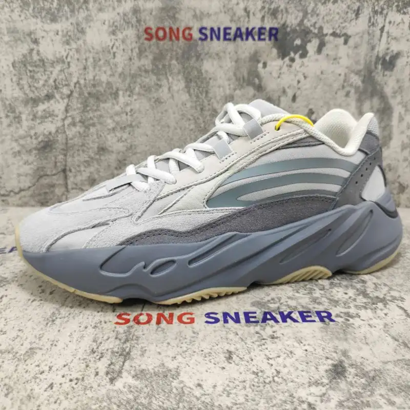 Yeezy Boost 700 V2 Tephra FU7914