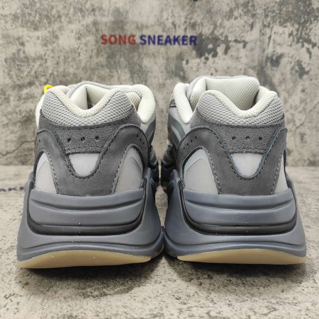 Yeezy Boost 700 V2 Tephra FU7914