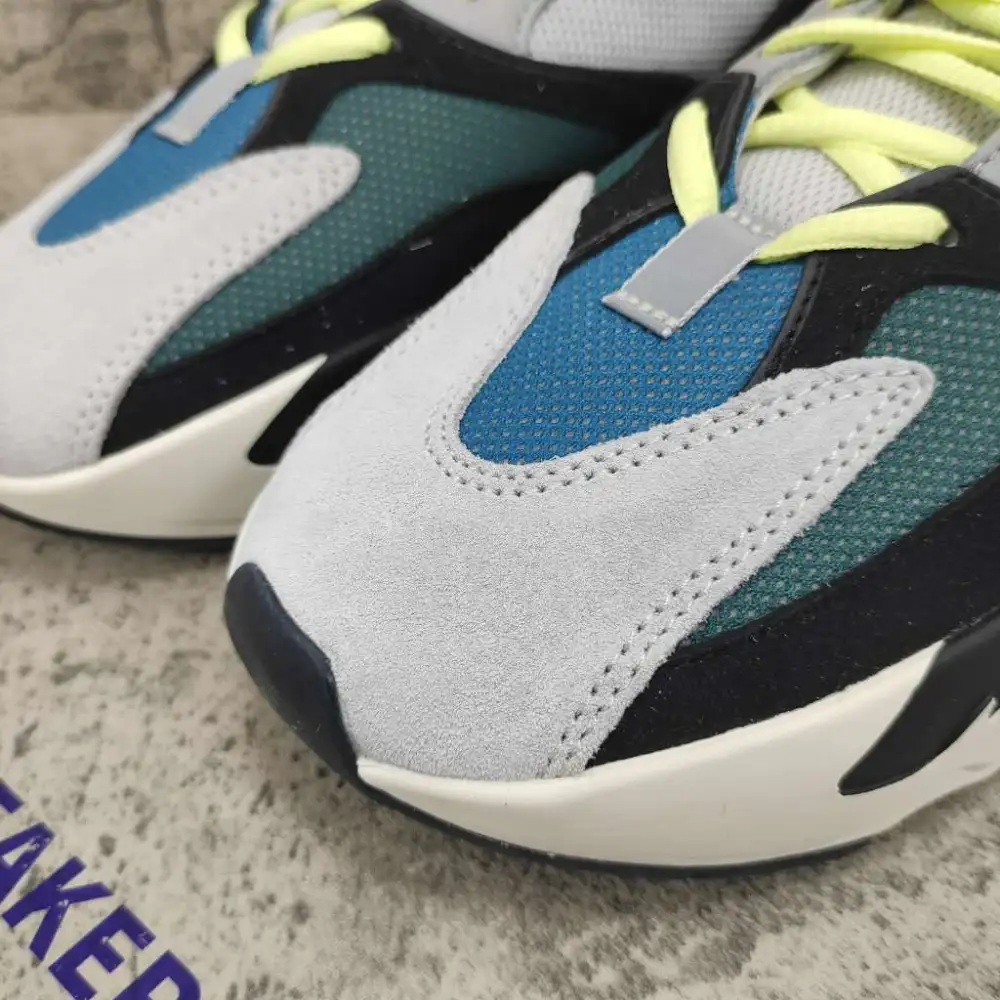 Yeezy Boost 700 Wave Runner Solid Grey B75571