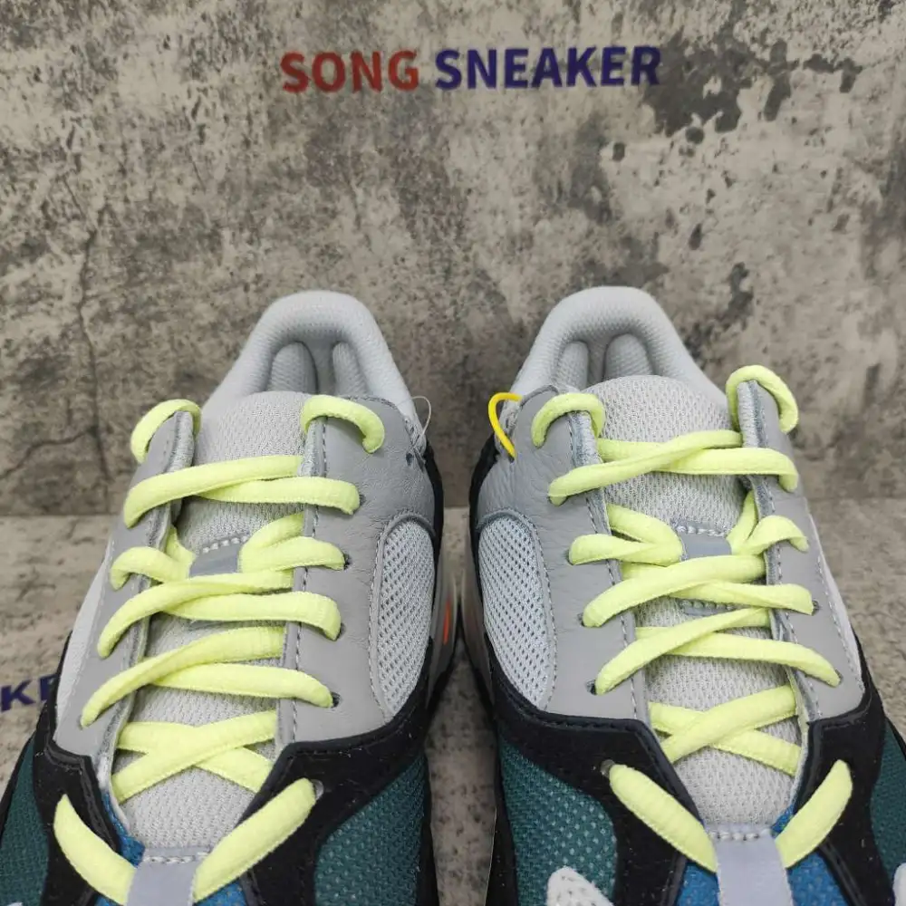 Yeezy Boost 700 Wave Runner Solid Grey B75571