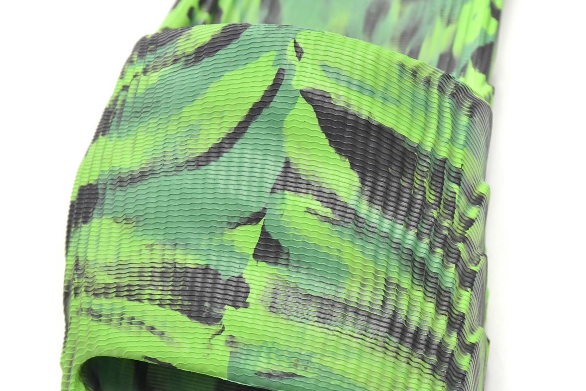 adidas originals Adilette 22 Slides Black Green HP6524