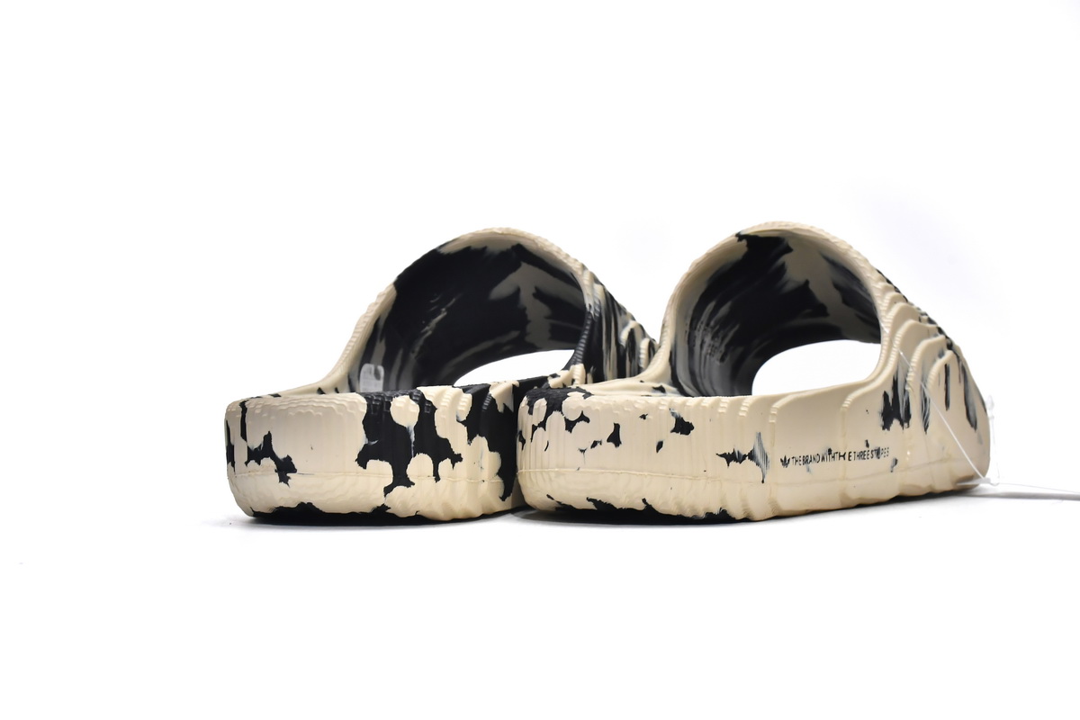 adidas originals Adilette 22 Slides Carbon GX6947