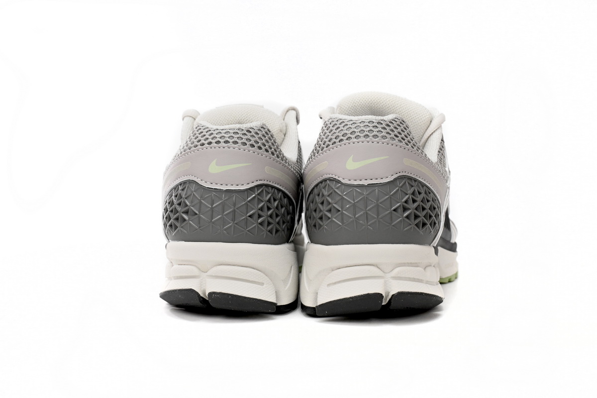 NikeAir Zoom Vomero 5 Ash FB8825-001