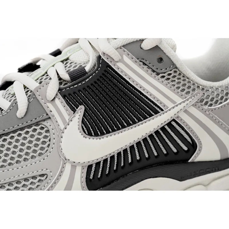 NikeAir Zoom Vomero 5 Ash FB8825-001