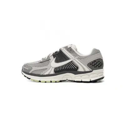 NikeAir Zoom Vomero 5 Ash FB8825-001 01