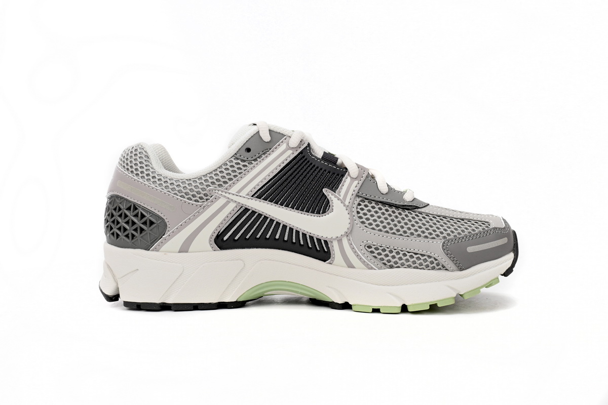 NikeAir Zoom Vomero 5 Ash FB8825-001