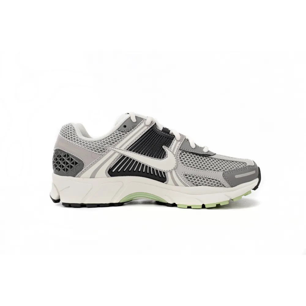 NikeAir Zoom Vomero 5 Ash FB8825-001