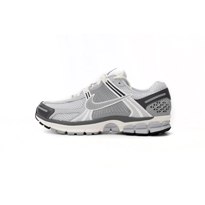 NikeAir Zoom Vomero 5 Grie Ge FD9919-001 01
