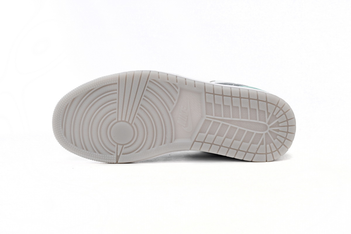 Jordan 1 Low SE New Emerald DN3705-301