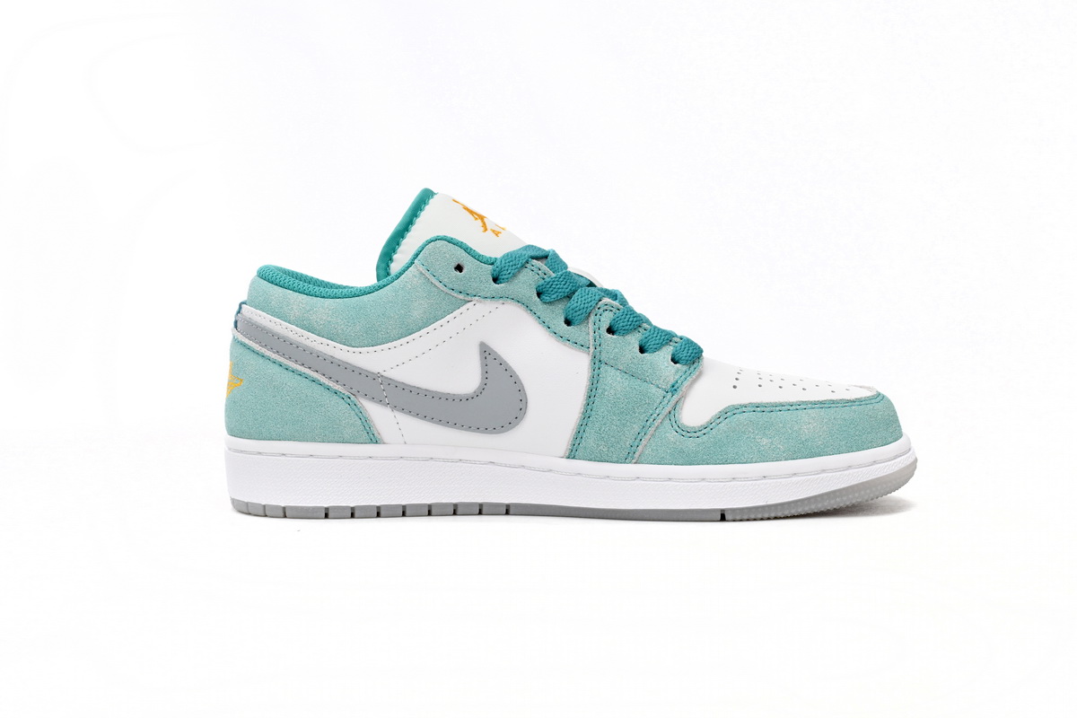 Jordan 1 Low SE New Emerald DN3705-301