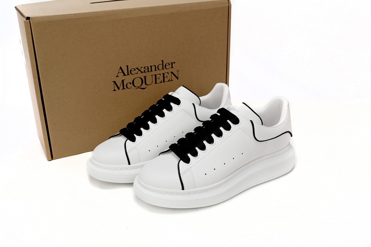 Alexander McQueen Sneaker Black Line 553680