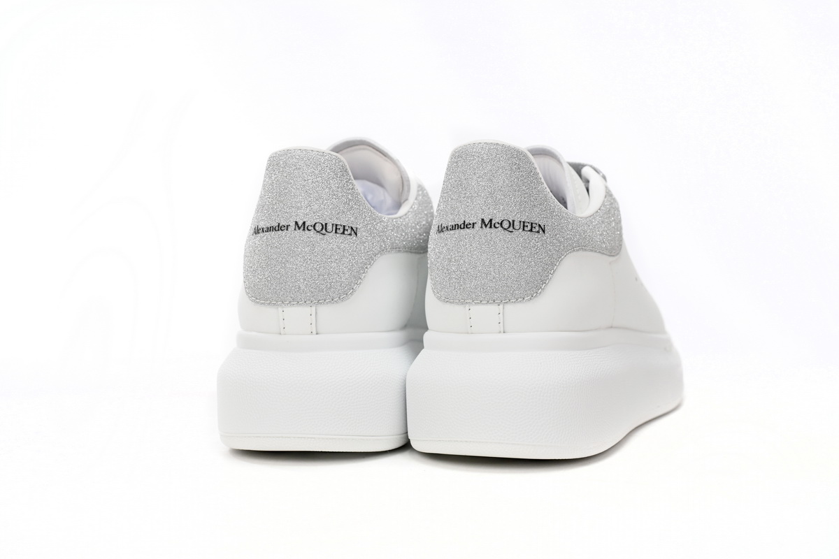 Alexander McQueen Sneaker Loose Drilling 553770