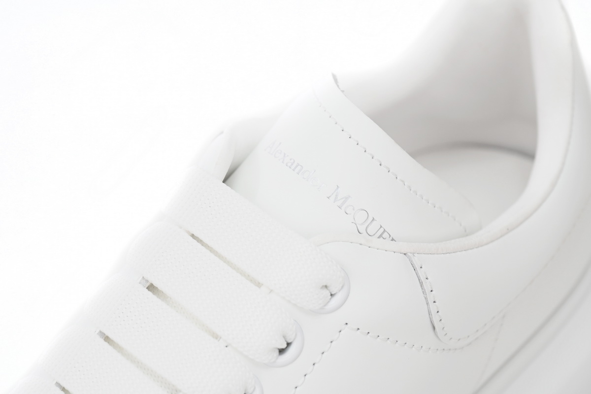 Alexander McQueen Sneaker White Paper 553770