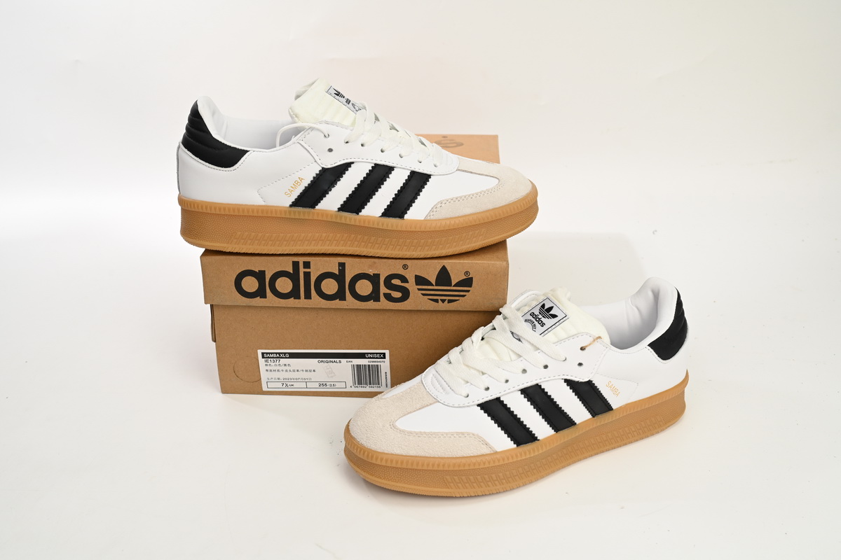 Ad*s samba xlg white black gum ie1377