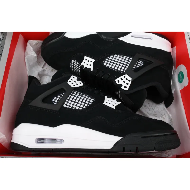 Jordan 4 Retro White Thunder  FQ8138-001