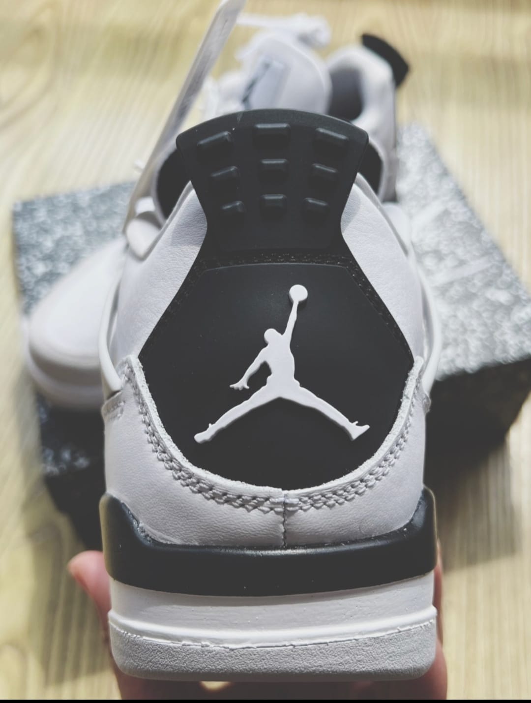 Air Jordan 4 Retro Military Black DH6927-111 review Maud Bob 02