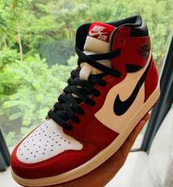 Og Tony Air Jordan 1 Retro Chicago (2015) 555088-101 review Cheryl Powell 03