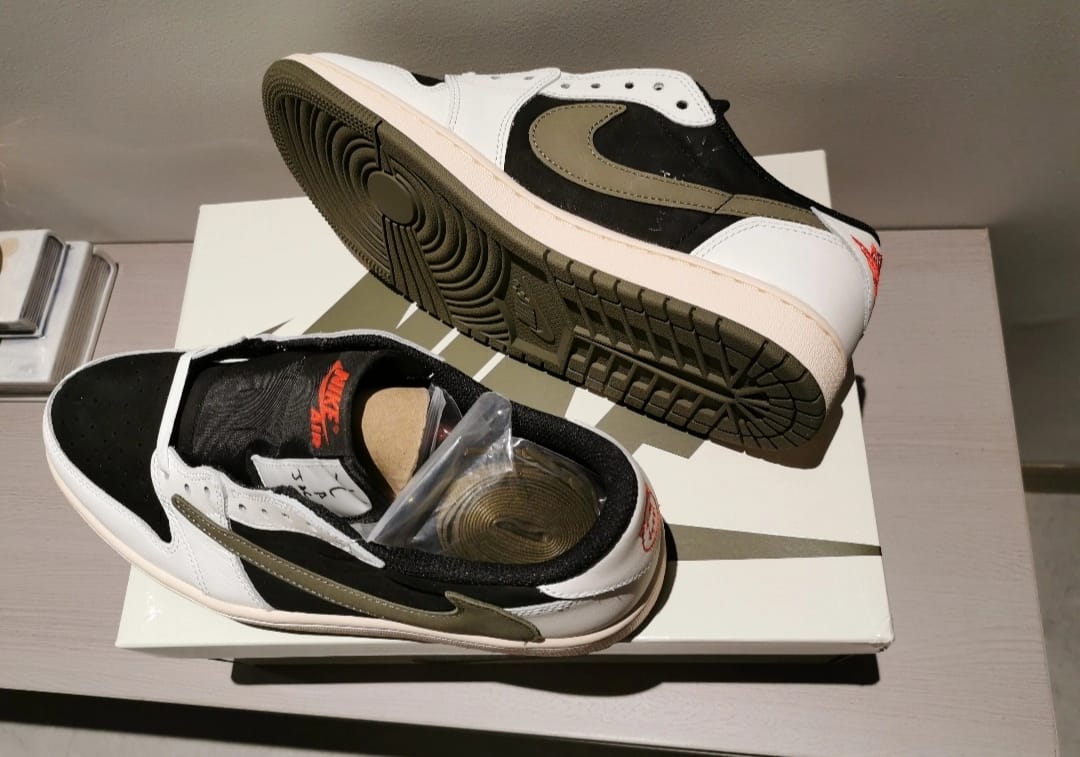 Og Tony Jordan 1 Retro Low OG SP Travis Scott Olive  DZ4137-106 review Eve Adams 02