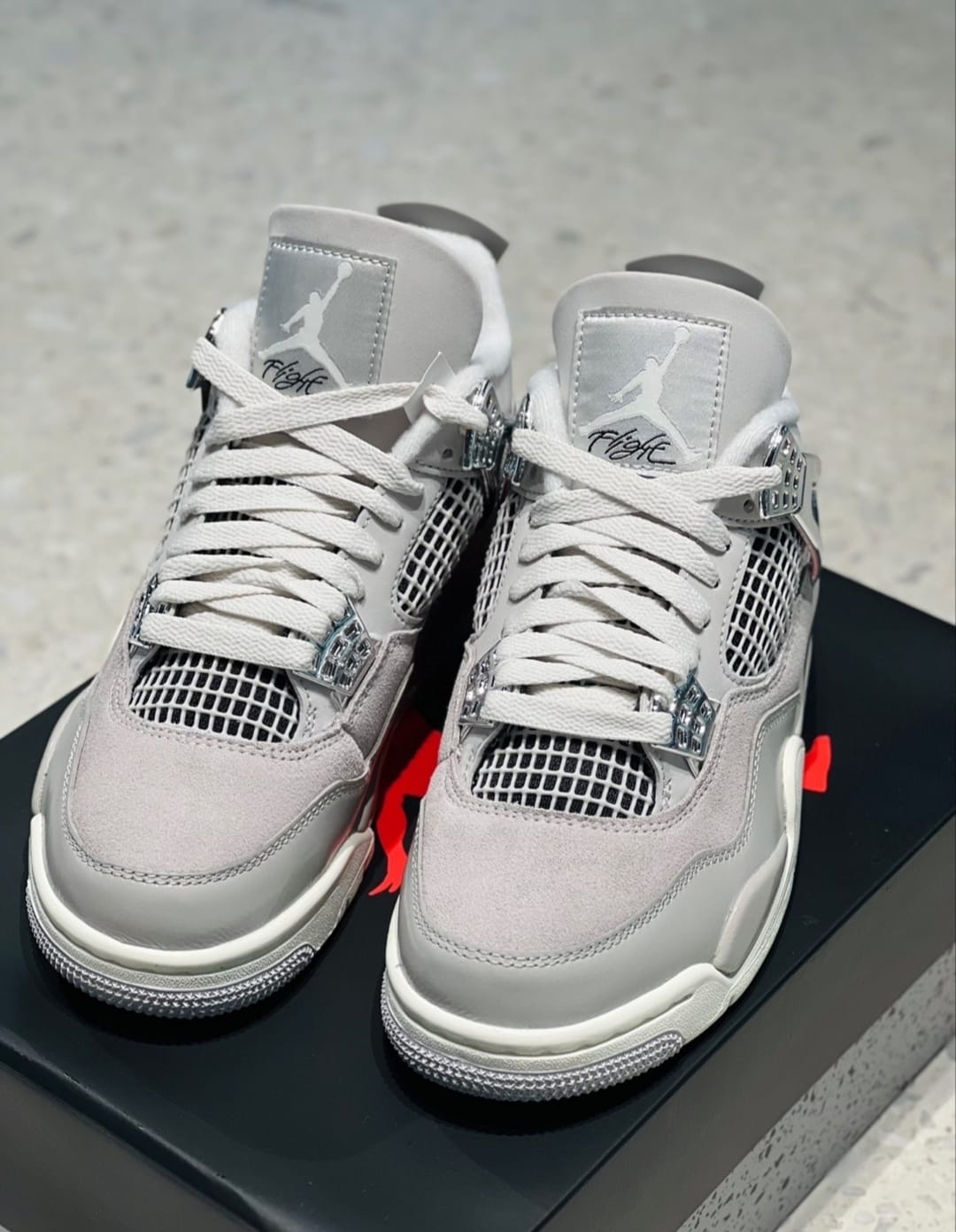 Jordan 4 RetroFrozen Moments AQ9129-001 review Tom Anthony 01