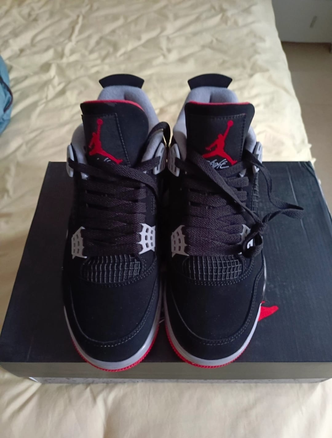 Og Tony Air Jordan 4 Retro Bred (2019) 308497-060 review Delia Mansfield 01