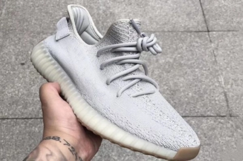 Songsneakers shares what to do if Yezzy is too tight