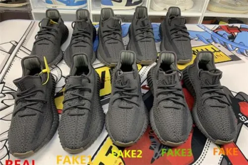 Og Tony shares the true and false comparison of Yeezy Boost 350 V2 Cinder Reflective