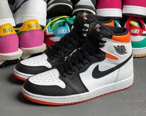 Songsneakers shares the latest real details photos of 