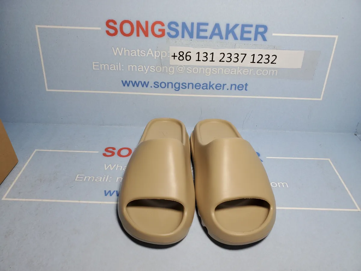 Songsneakers QC display for Adidas Yeezy Slide Pure GZ5554