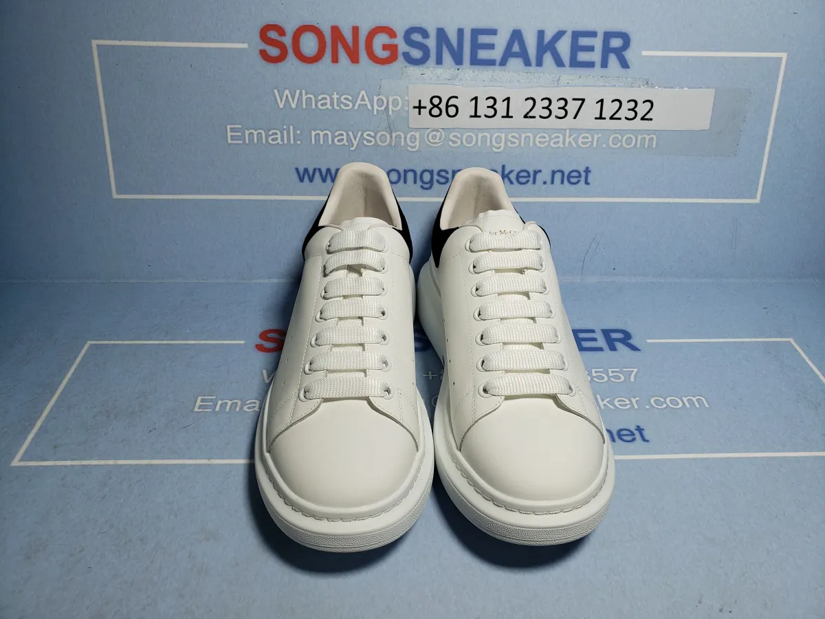 Songsneakers QC display for Alexander McQueen Sneaker Black Velvet 553680