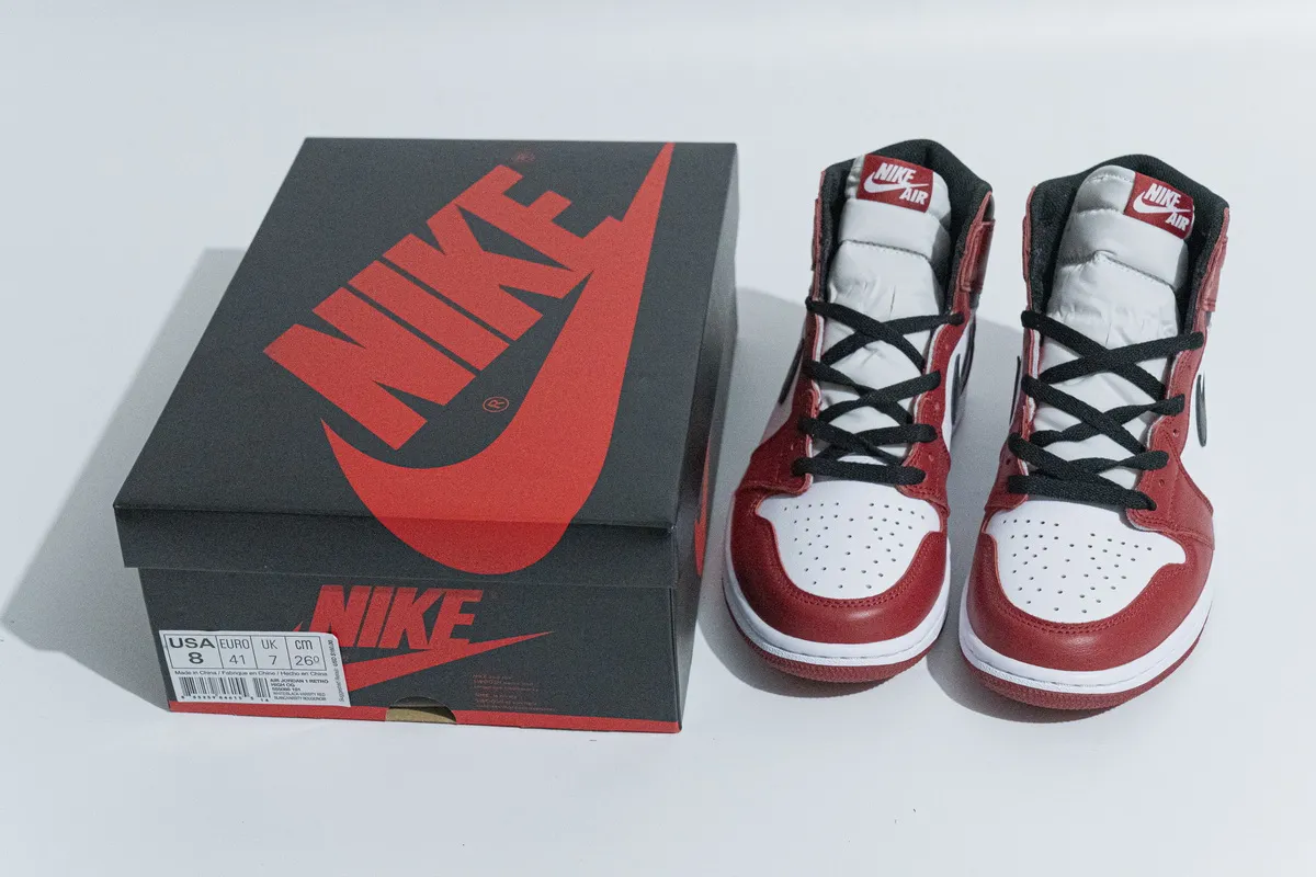 Feedback from Songsneakers customer for Og Tony Air Jordan 1 Retro Chicago (2015) 555088-101 and  LJR Air Jordan 1 Retro High Dark Mocha 555088-105❤️