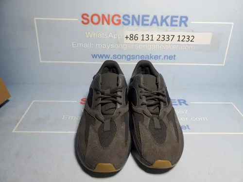Songsneakers QC display for Yeezy Boost 700 Utility Black FV5304