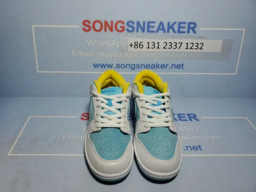 Songsneakers QC display for FTC X Nike SB Dunk Low Pro Lagoon Pulse DH7687-400 