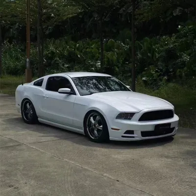Ravoony Plus Gloss White Car Wrap 02