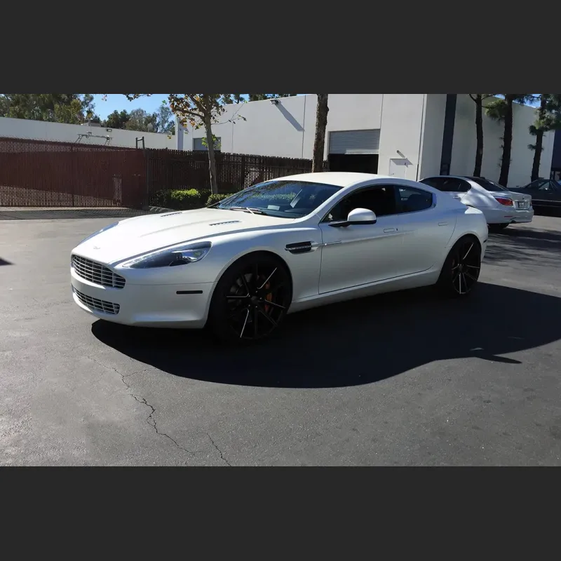 Ravoony Plus Satin White Car Wrap