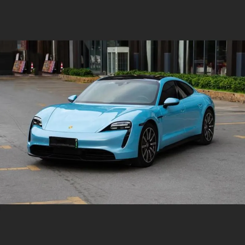Ravoony Porsche Ice Blue Car Wrap