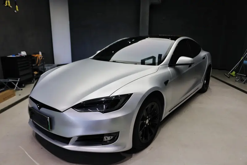 Ravoony Plus Matte Metallic Silver Glitter Car Wrap