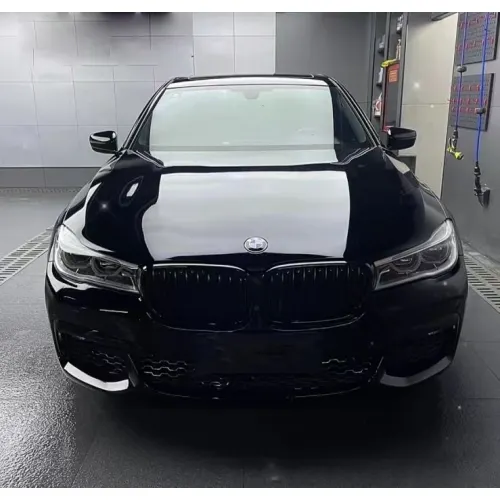 Ravoony Gloss Black Car Wrap