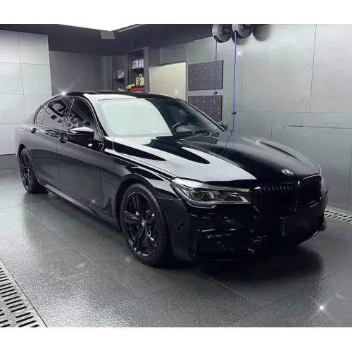 Ravoony Gloss Black Car Wrap