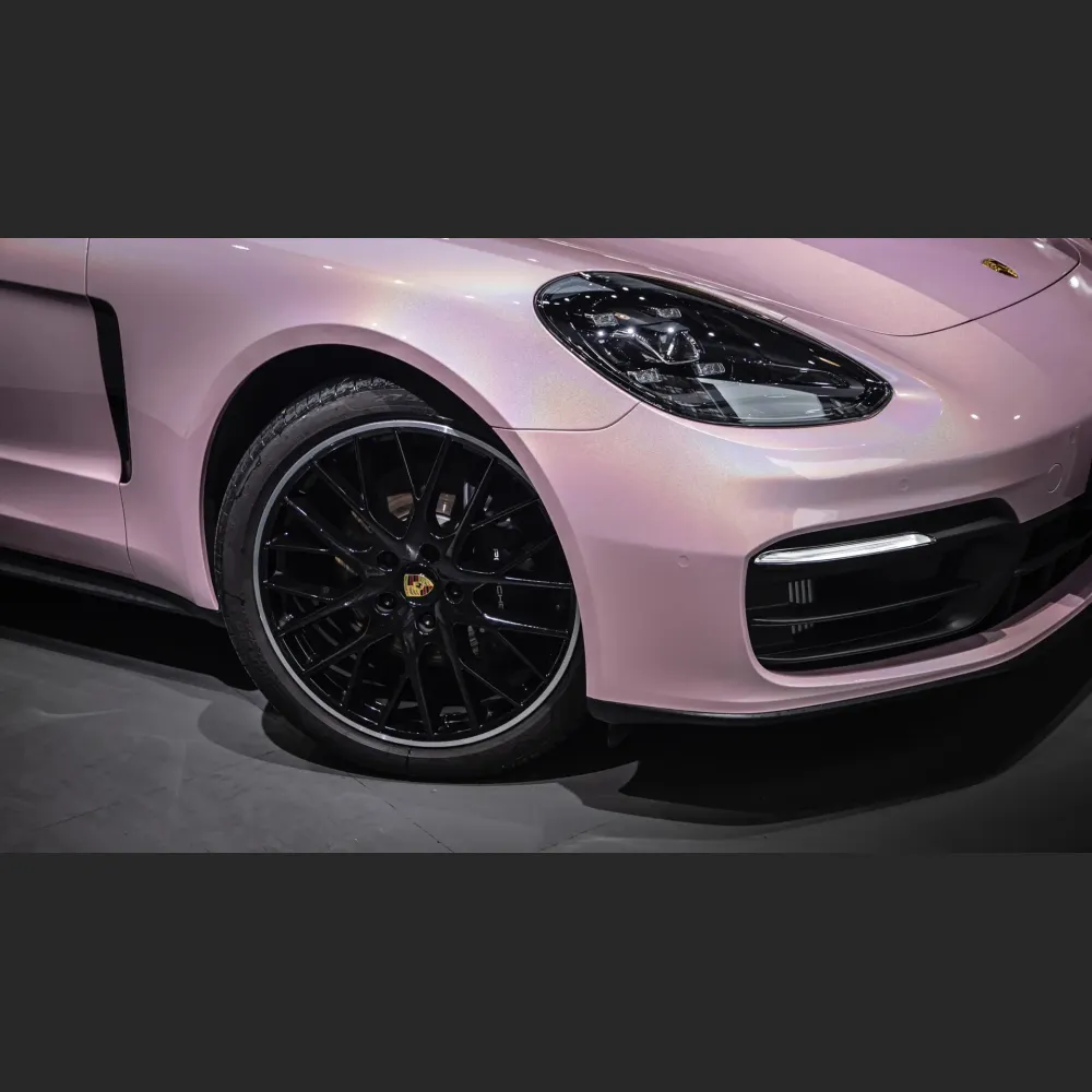 Ravoony Plus Gloss Laser Light Pink Car Wrap
