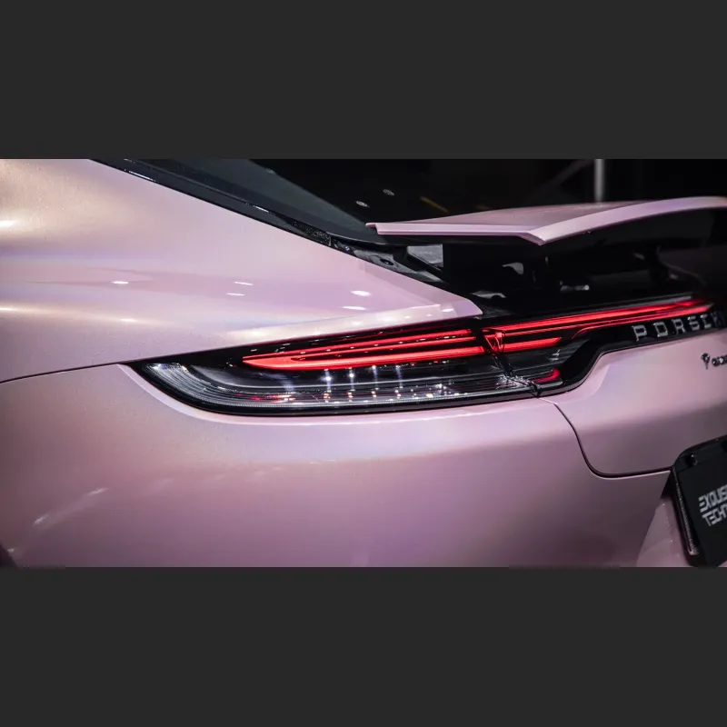 Ravoony Plus Gloss Laser Light Pink Car Wrap