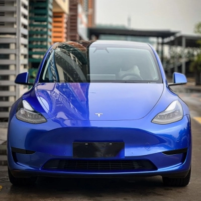 Ravoony Plus BMW Gloss Portimao Blue Vinyl Car Wrap 02