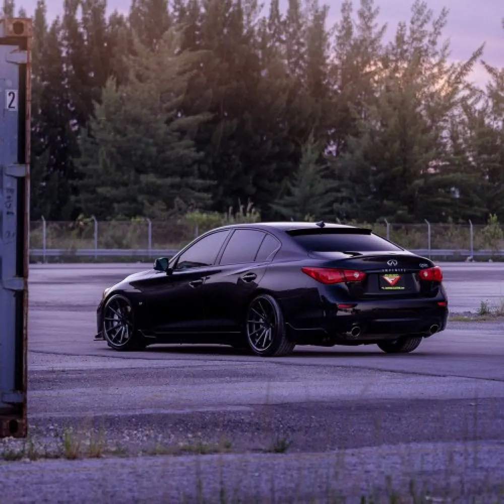Ravoony Plus Gloss Black Car Wrap Q50 Wrap