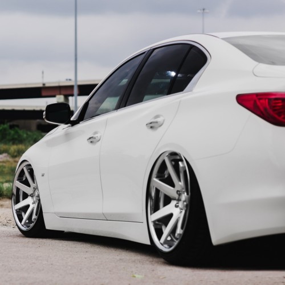 Ravoony Plus Gloss White Car Wrap Q50 Wrap