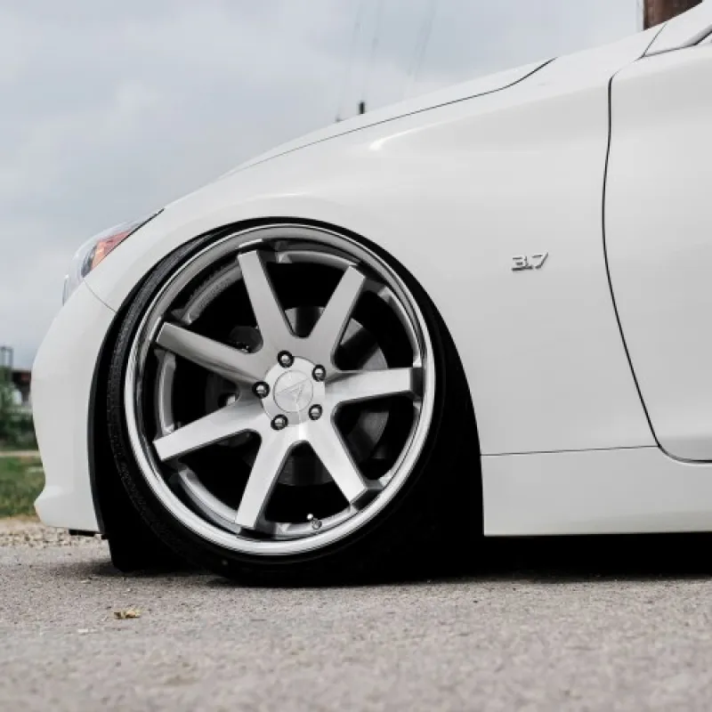 Ravoony Gloss White Car Wrap Q50 Wrap