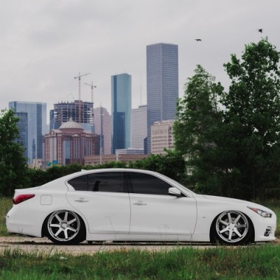 Ravoony Plus Gloss White Car Wrap Q50 Wrap 02